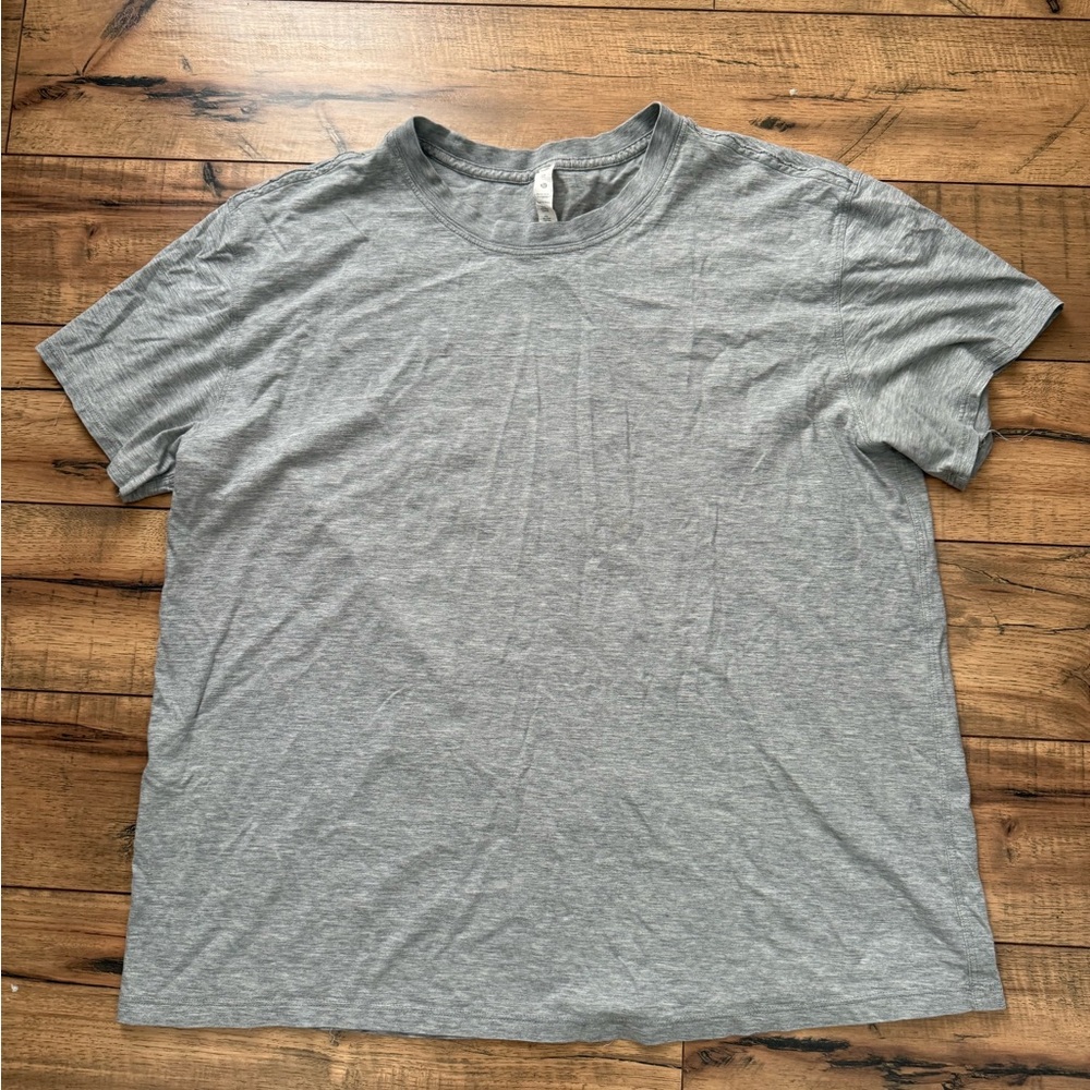 Lululemon t shirt
